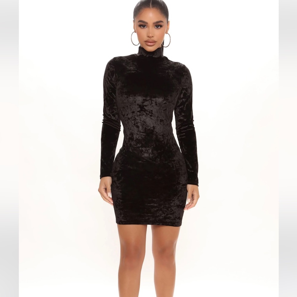 Fashion Nova Crushing it Velvet Mini Dress Size M in Black Brand New With Tags
